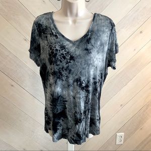 Black and gray tie dye top